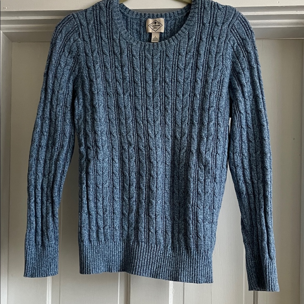 Heathered Blue St. John’s Bay Cable Knit Sweater, size large, crew neck